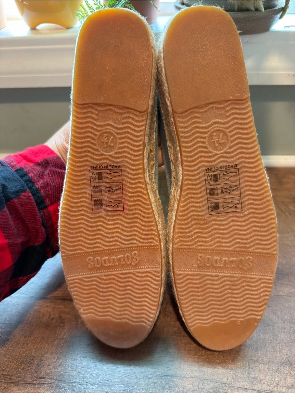 NWOB Soludos Light Blue Espadrille Slip-Ons with Pink Flamingo Embroidery 7.5